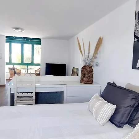 Hestia Apartment *
